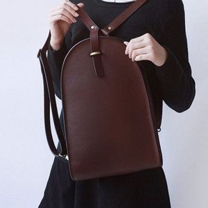 UNIQUE VINTAGE STYLE LEATHER BACKPACK IN BLACK